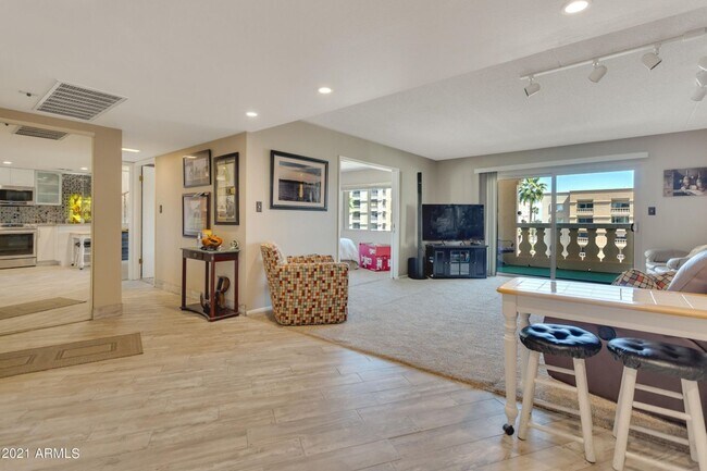 Building Photo - SCOTTSDALE SHADOWS LUXURY CONDO WITH AC, WATER INCLUDED AND 9 HOLE GOLF
