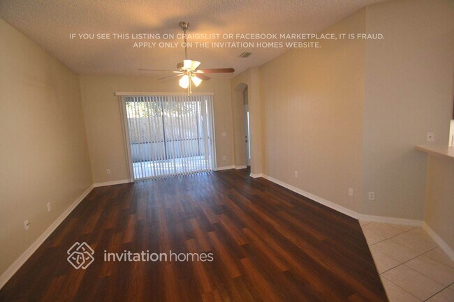 Foto del edificio - 388 Oak Springs Ct