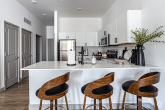 1BR, 1BA - 727 SF - Converge KC Uptown