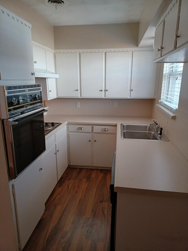 Building Photo - 11317 Lochwood Blvd