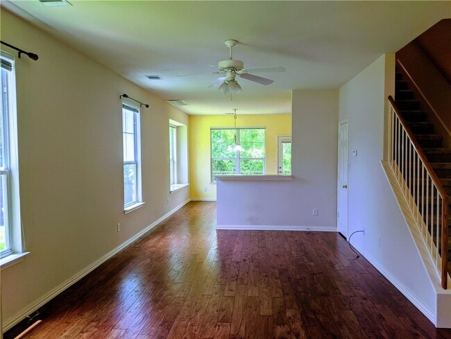Foto del edificio - 1481 E Old Settlers Blvd