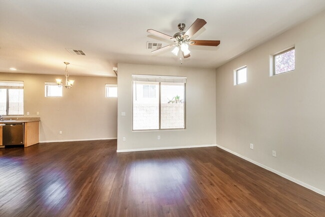 Building Photo - 10016 Bonterra Ave
