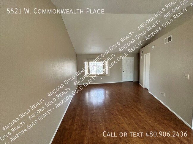 Foto del edificio - 5521 W Commonwealth Pl