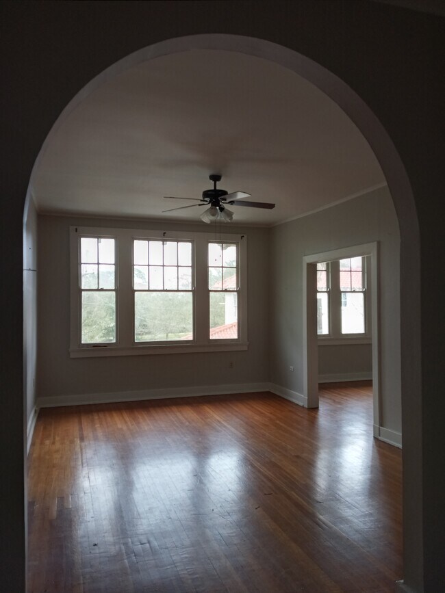 Building Photo - 4538 Saint Ann St