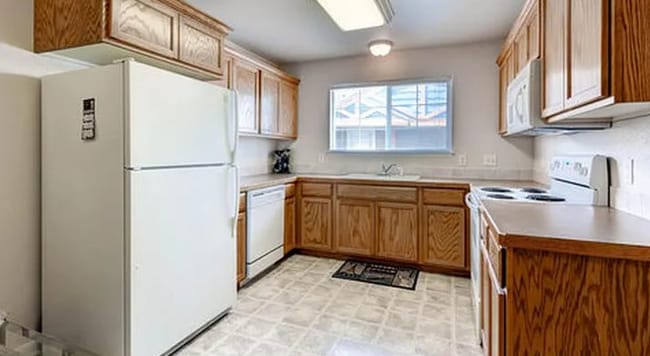 Foto del edificio - 1288 Lake Cir