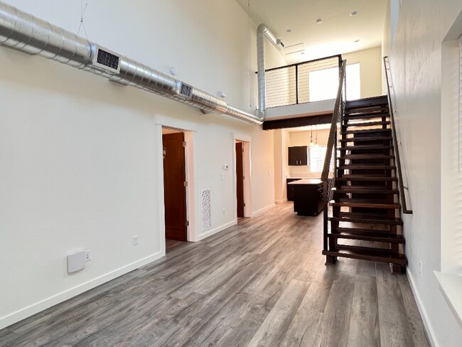 Foto del edificio - 269 Blackberry Loop