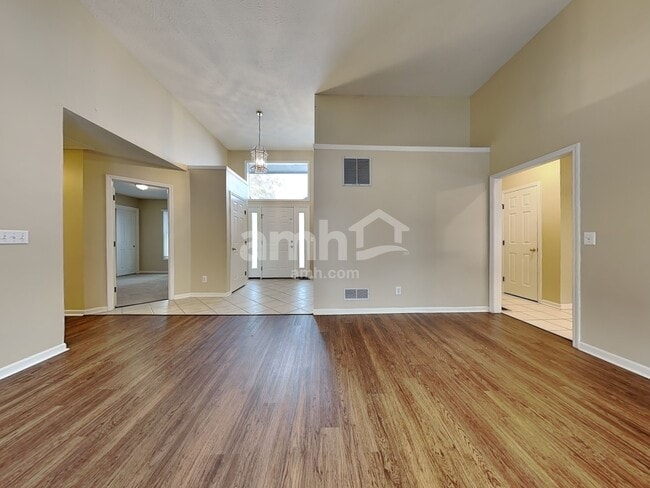 Foto del edificio - 1030 Justin Ridge Way