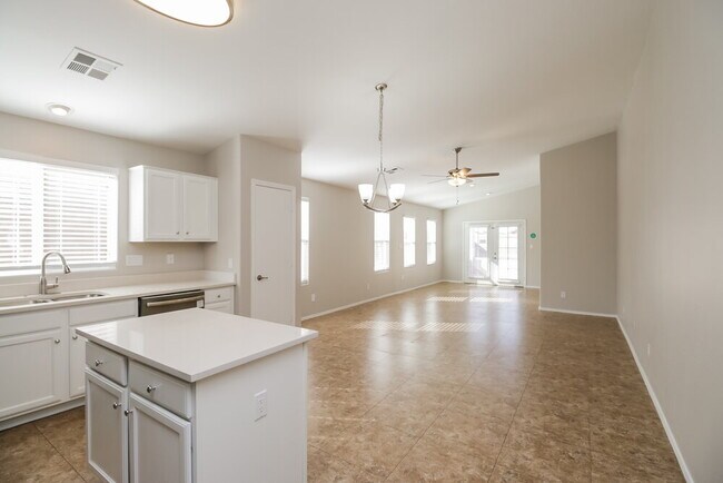Foto del edificio - 3312 W Five Mile Peak Dr