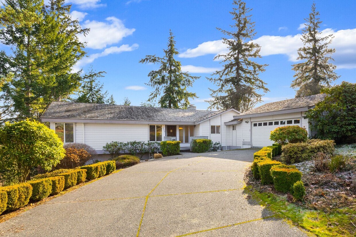 930 178th Pl NE, Bellevue, WA 98008 House Rental in Bellevue, WA