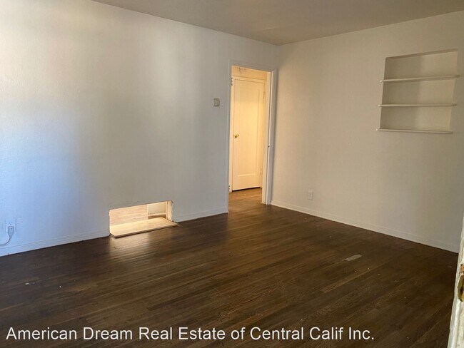 Building Photo - 2 br, 1 bath House - 306 G Street #C