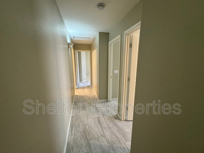 Building Photo - 16725 W Washington St