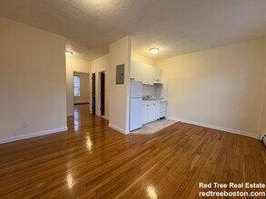 Building Photo - 172 N Beacon St