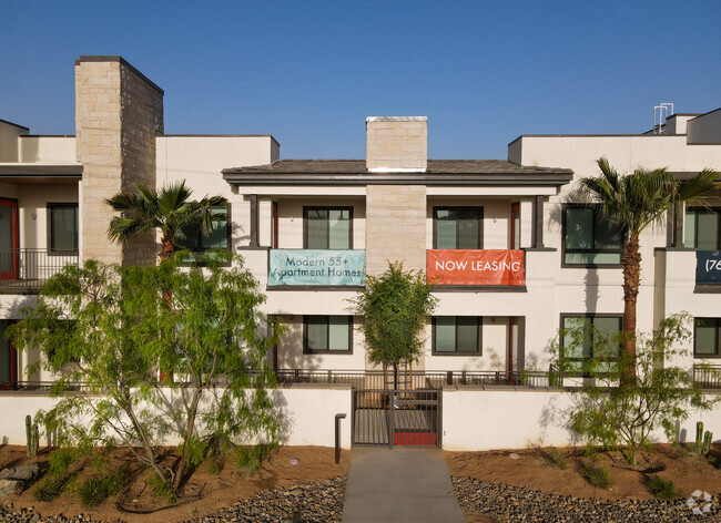 Foto del edificio - Everleigh Palm Desert 55+ Active Adult Apa...