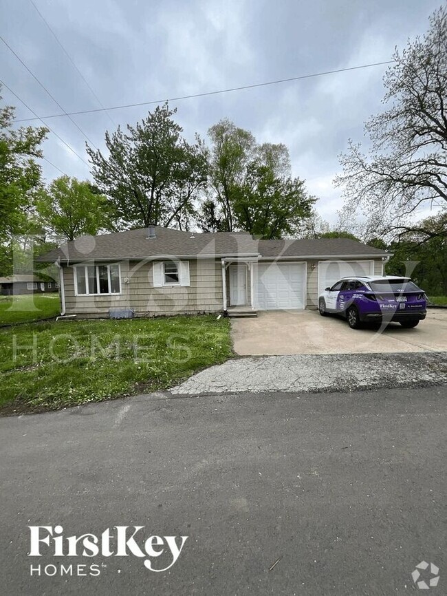 Building Photo - 3333 N 63rd St
