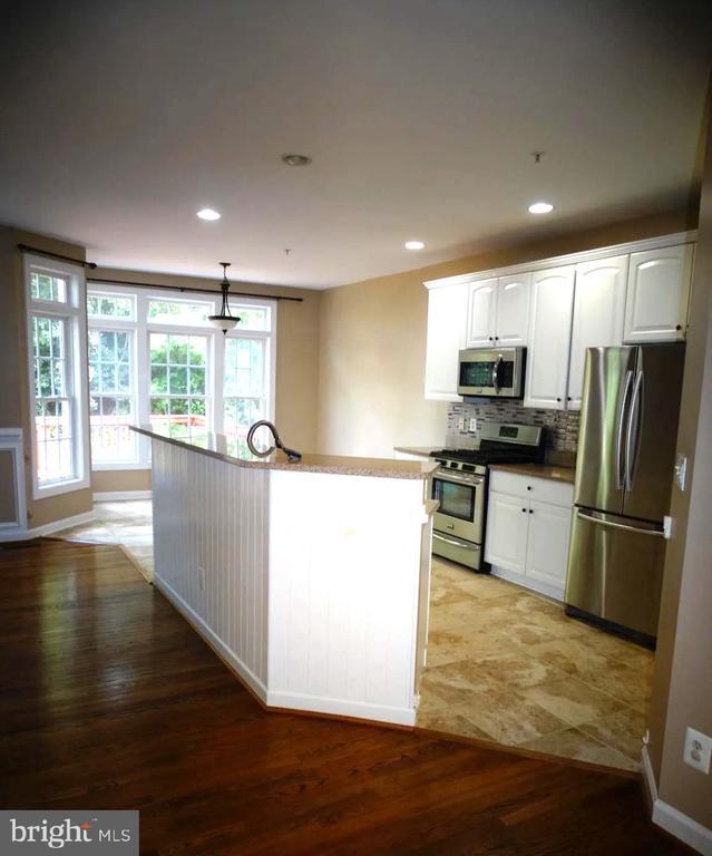 Foto del edificio - 10604 Ashford Way