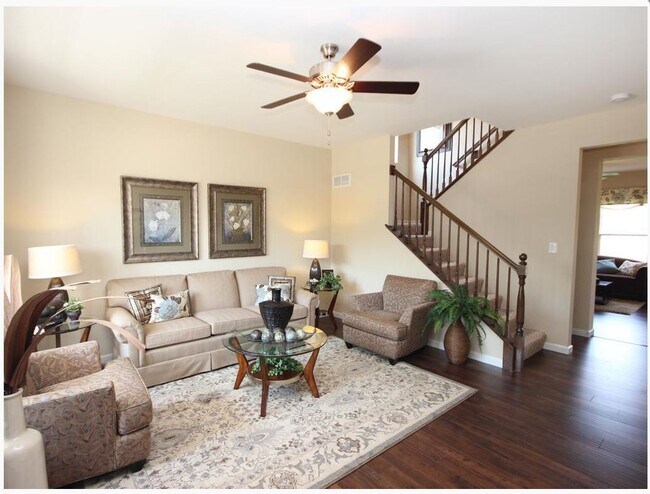 Foto del edificio - 219 Pecan Bluffs Dr