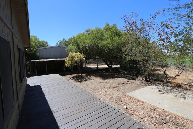 Foto del edificio - 2631 Olive Ave