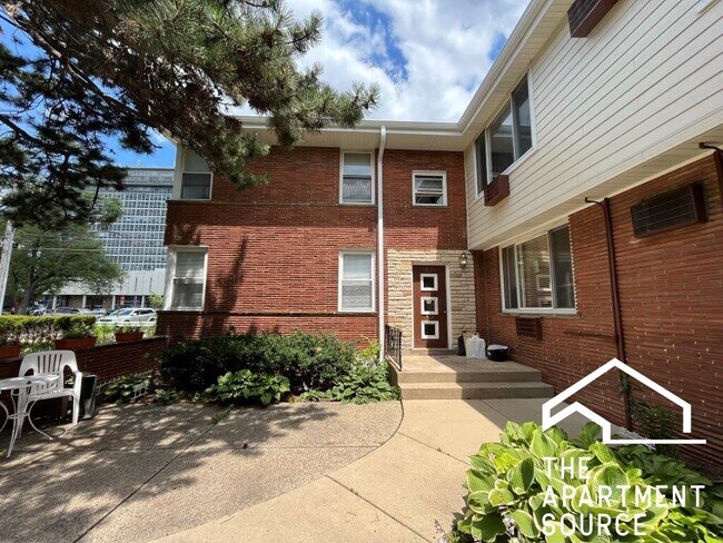 Foto del edificio - 1535 Bonnie Brae Pl