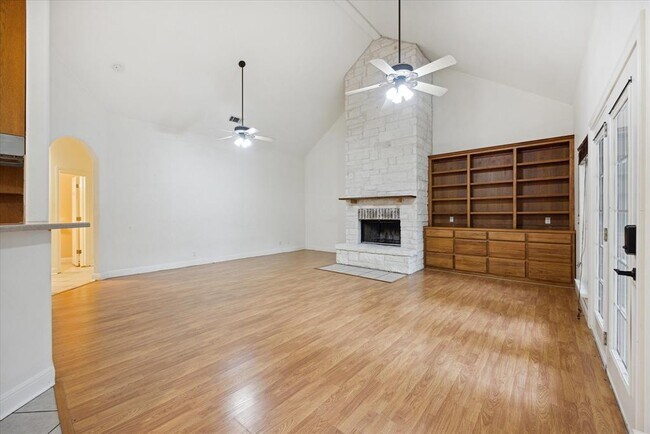 Building Photo - 3601 McNeil Dr