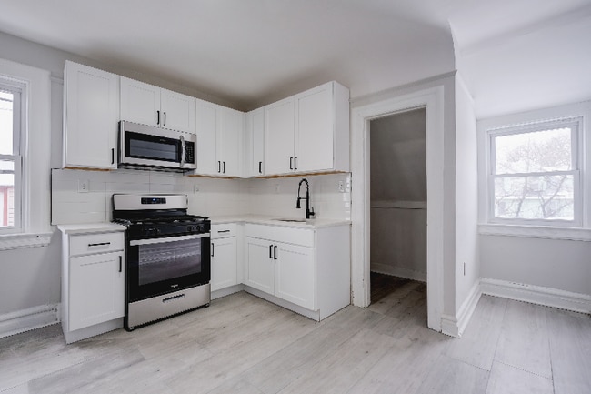 Foto del edificio - 5 Baldwin Ave