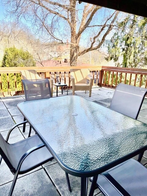 300 sf deck - 1026 Paradrome St