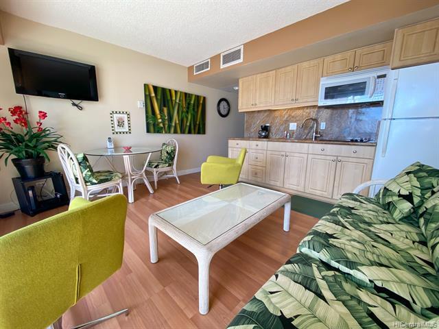 Foto del edificio - 2440 Kuhio Ave.