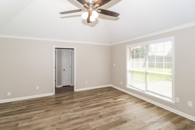 Foto del edificio - 8603 Brer Fox Cove