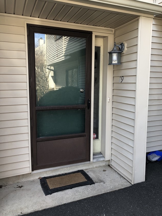 1 Horizon Dr, Norwalk, CT 06854 Condo for Rent in Norwalk, CT