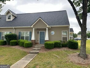 Building Photo - 197 Bridgewater Cir