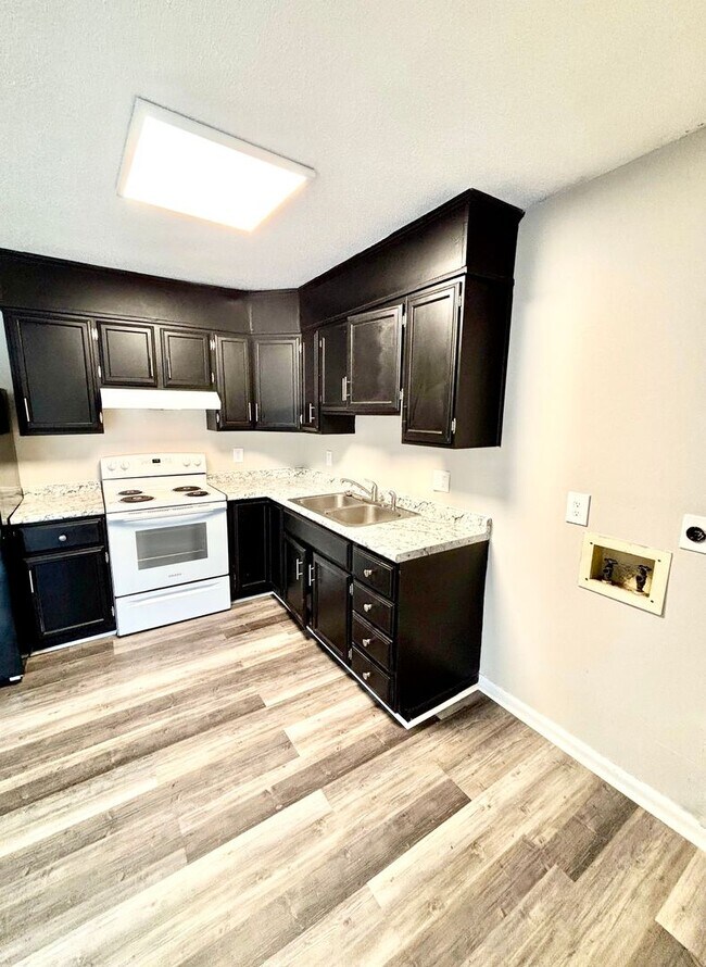 Foto del edificio - 804 Pardew St