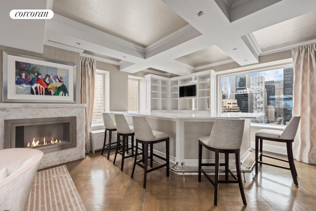 Building Photo - 502 Park Ave