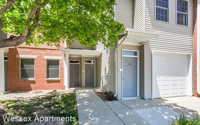 Foto del edificio - 2911 Charlotte Ct