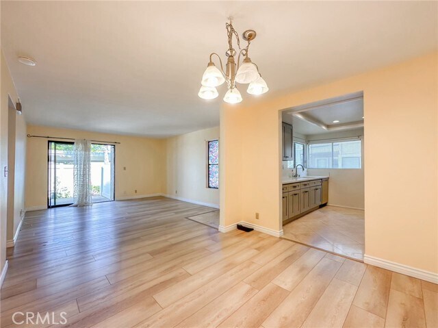 Building Photo - 275 Tarocco