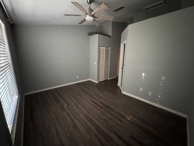 Building Photo - 11309 Stratton Park Dr