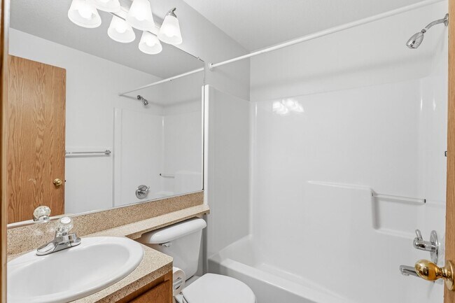 Foto del edificio - 3 Bedroom Home Near Woodstock Neighborhood