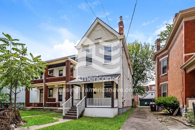 Building Photo - 1525 Greenup St