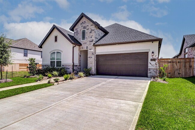 Building Photo - 1322 Village Falls Drive