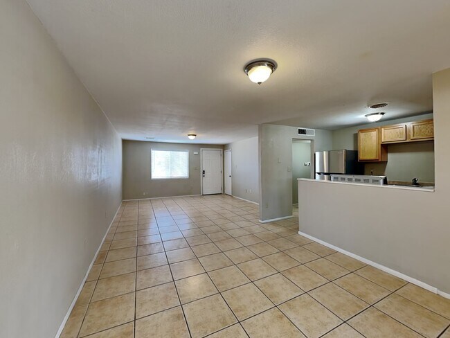 Building Photo - 5909 W Coronado Rd