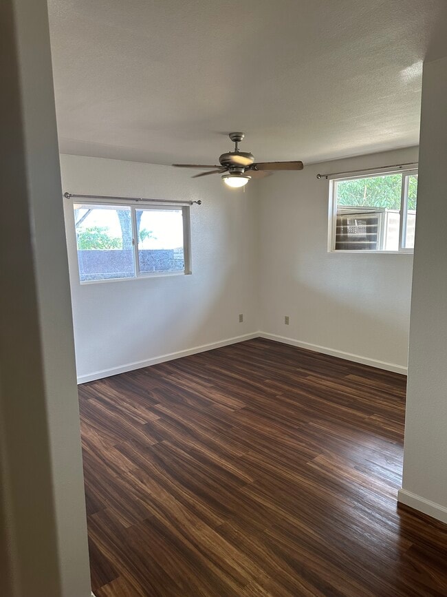 Foto del edificio - 1876 Palamoi St