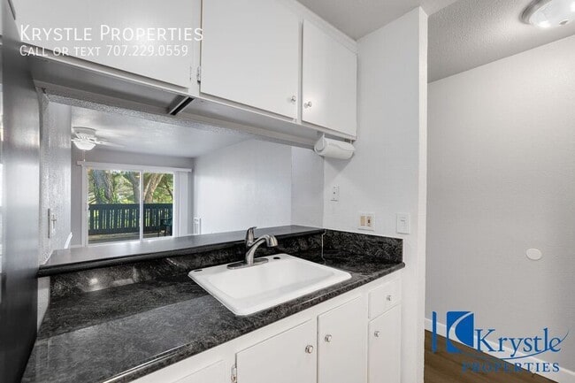 Building Photo - 1459 N Camino Alto