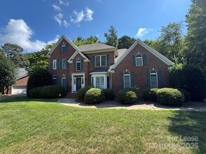 Building Photo - 7127 Weddington Brook Dr