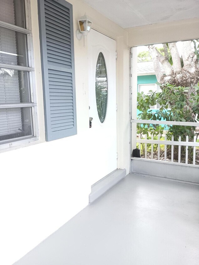 Foto principal - 622 N L St