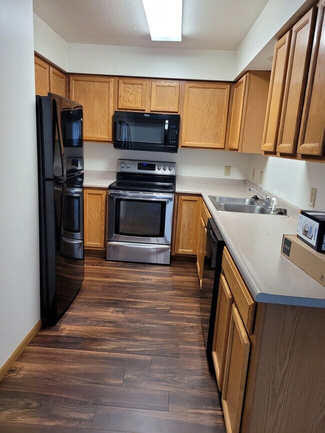 Cocina - 119 W Meade Ave