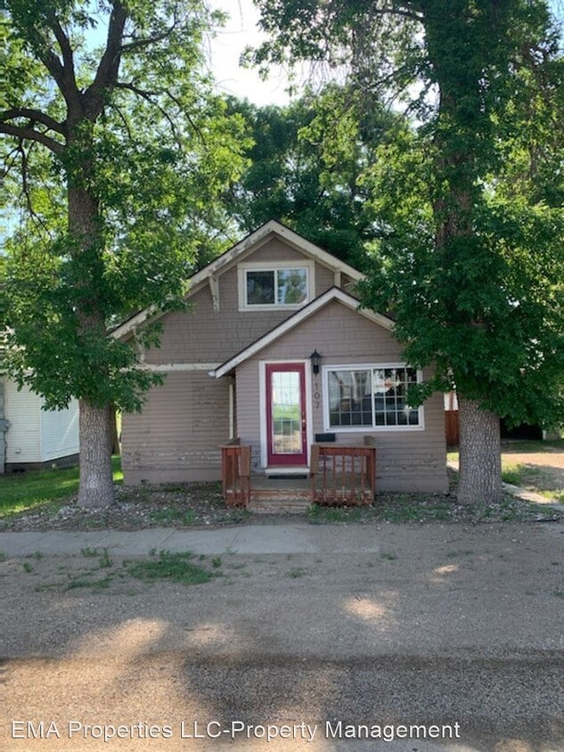 Primary Photo - 2 br, 1 bath House - 107 S 3rd Street