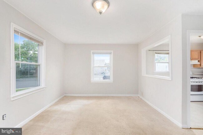 Foto del edificio - 6118 Bangor Dr