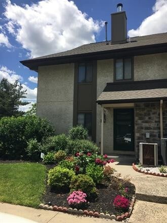 Primary Photo - 174 Hampshire Dr