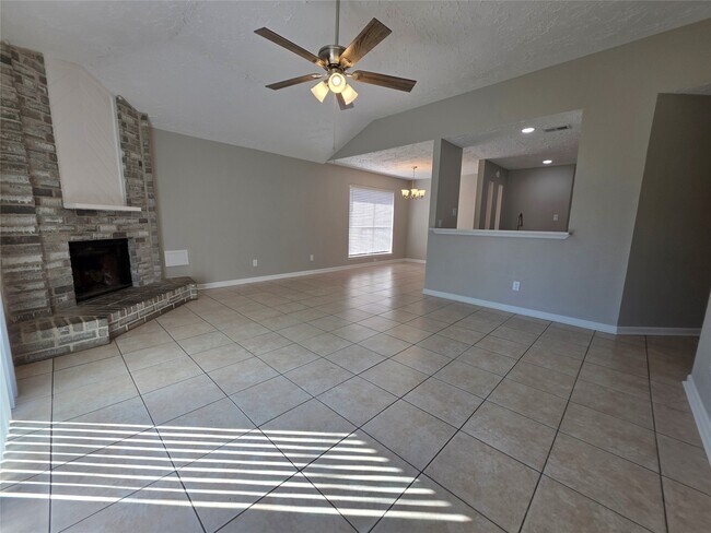 Building Photo - 406 Capehill Dr