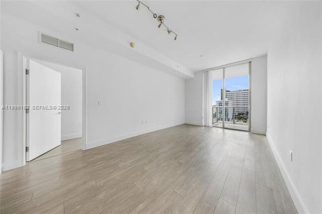 Photo - 7928 East Dr Apartment