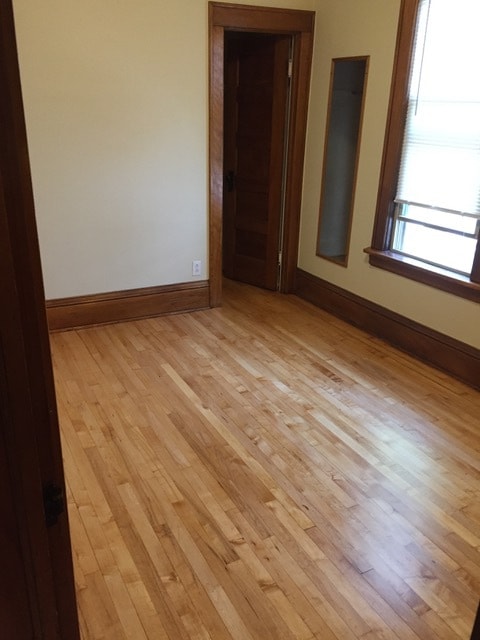 Foto del edificio - 3825 Grand Ave S