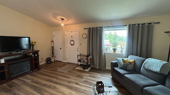 Photo - 2525 Broadway St Apartment